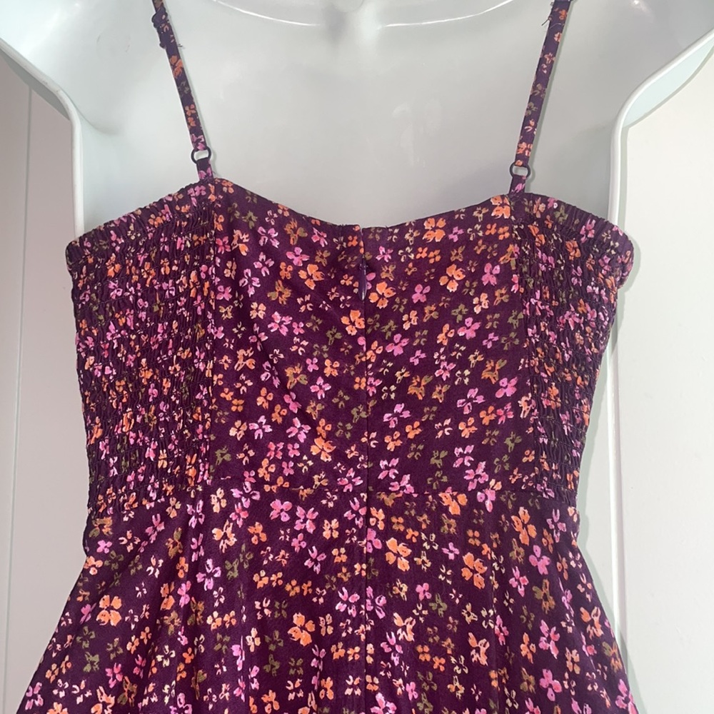 Old Navy spaghetti strap, floral fit & flare summer dress size small - Picture 4 of 5